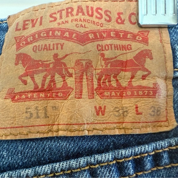 Levi’s Distressed 511 Jeans in Size 36x36 - Picture 7 of 15